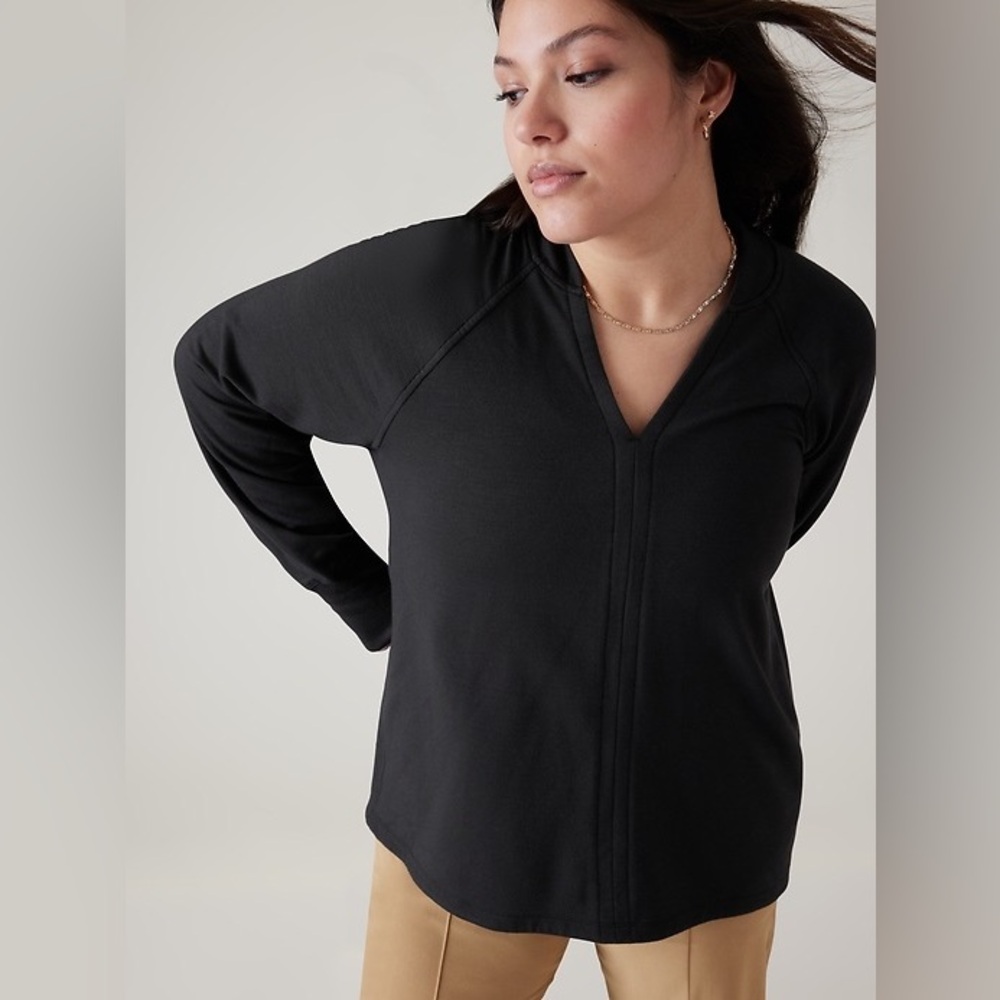 Athleta v neck sweater